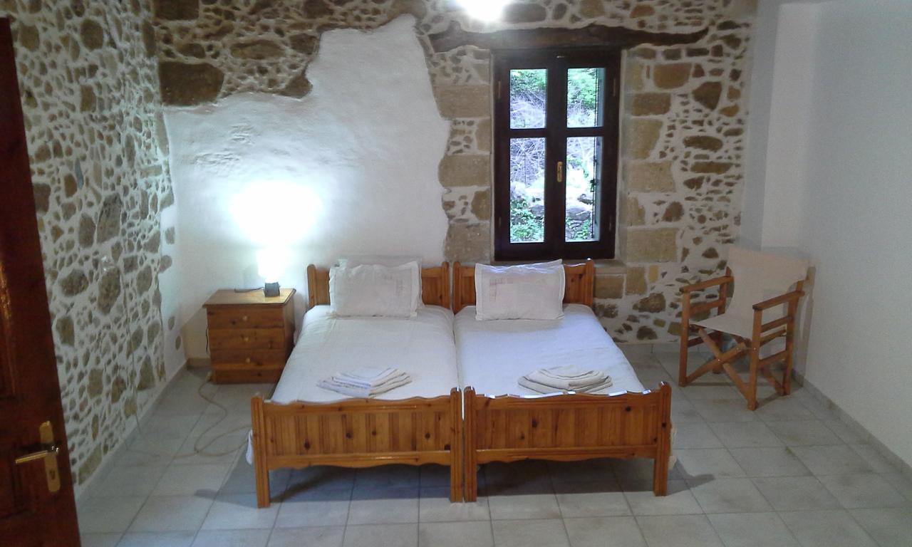 Traditional House Koukounara Kissamos Bagian luar foto